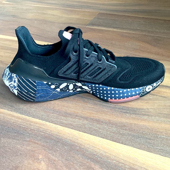 Adidas ultraboost sneakers - Picture 2 of 11